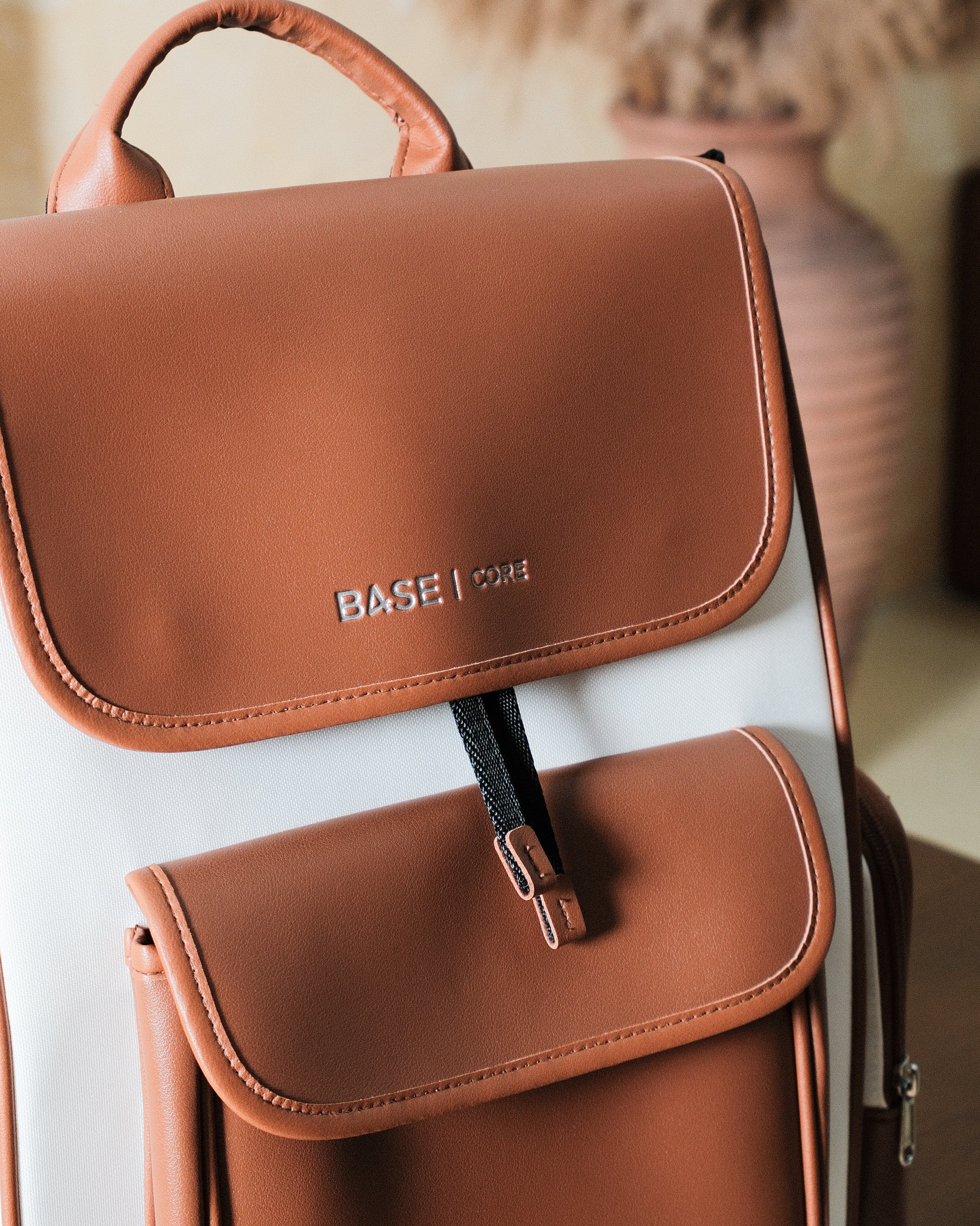 Multi Envelope Flap Largre - Saddle Brown