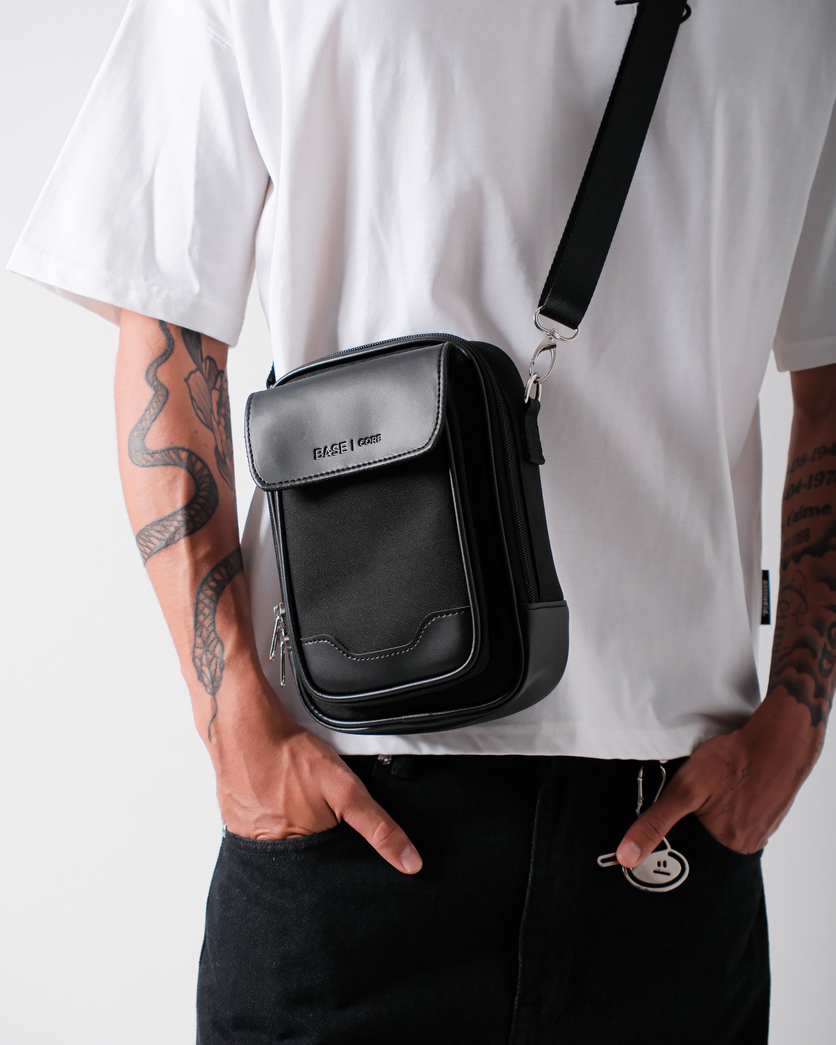 Monolith Vertical Crossbody - Black