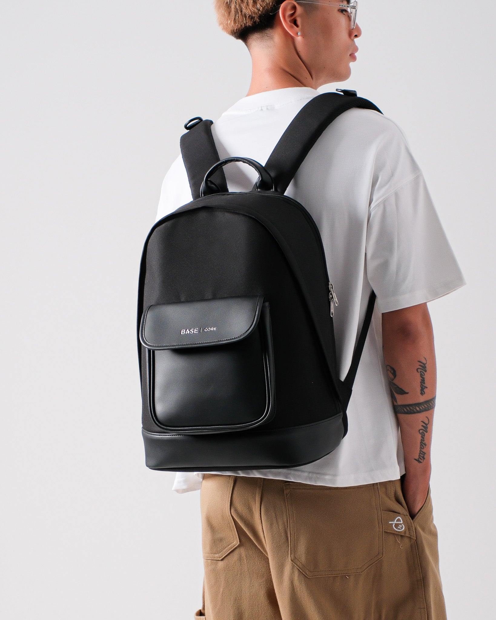 Envelope Sculpt Backpack Large - Black
