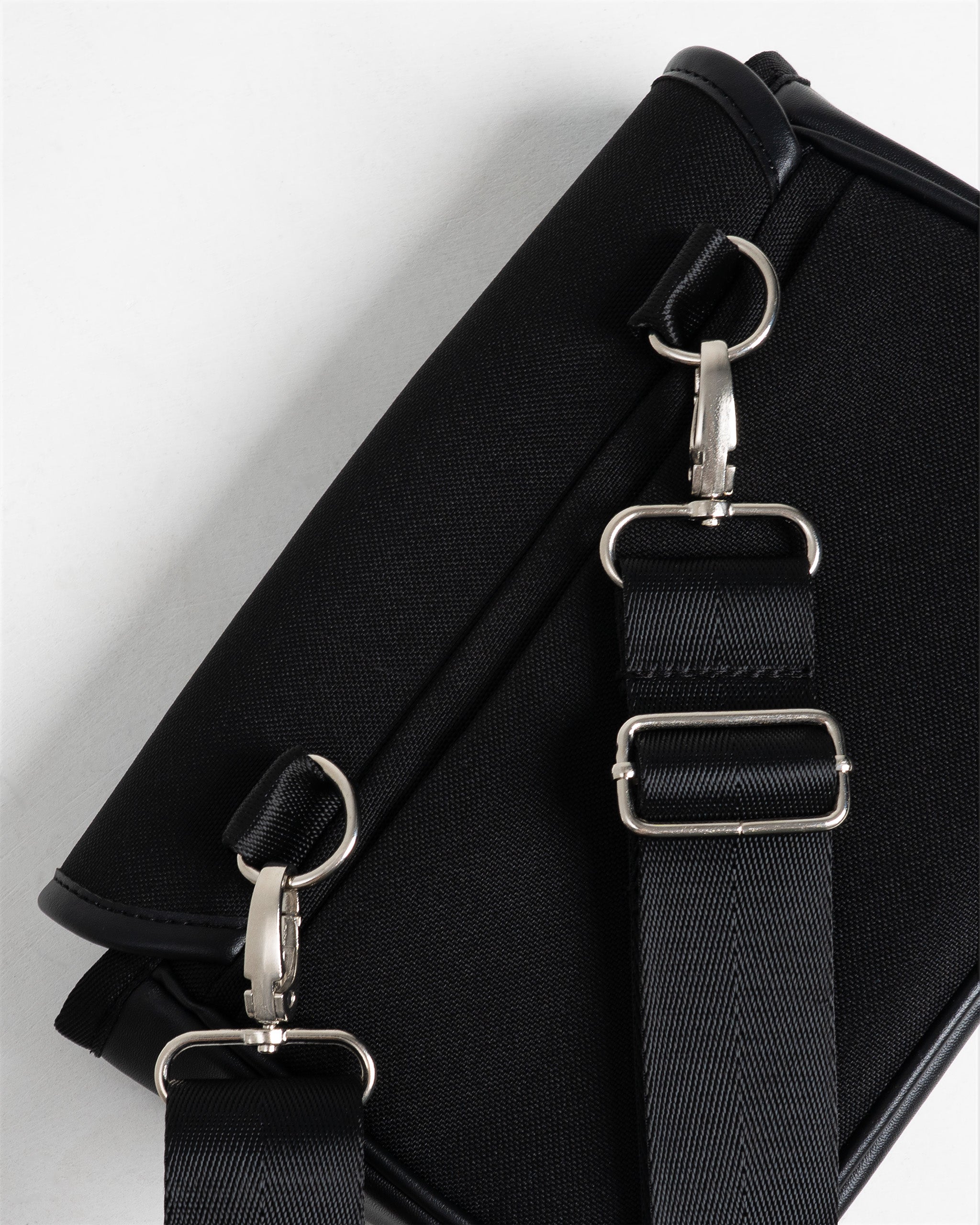 Core Flap Crossbody - Black