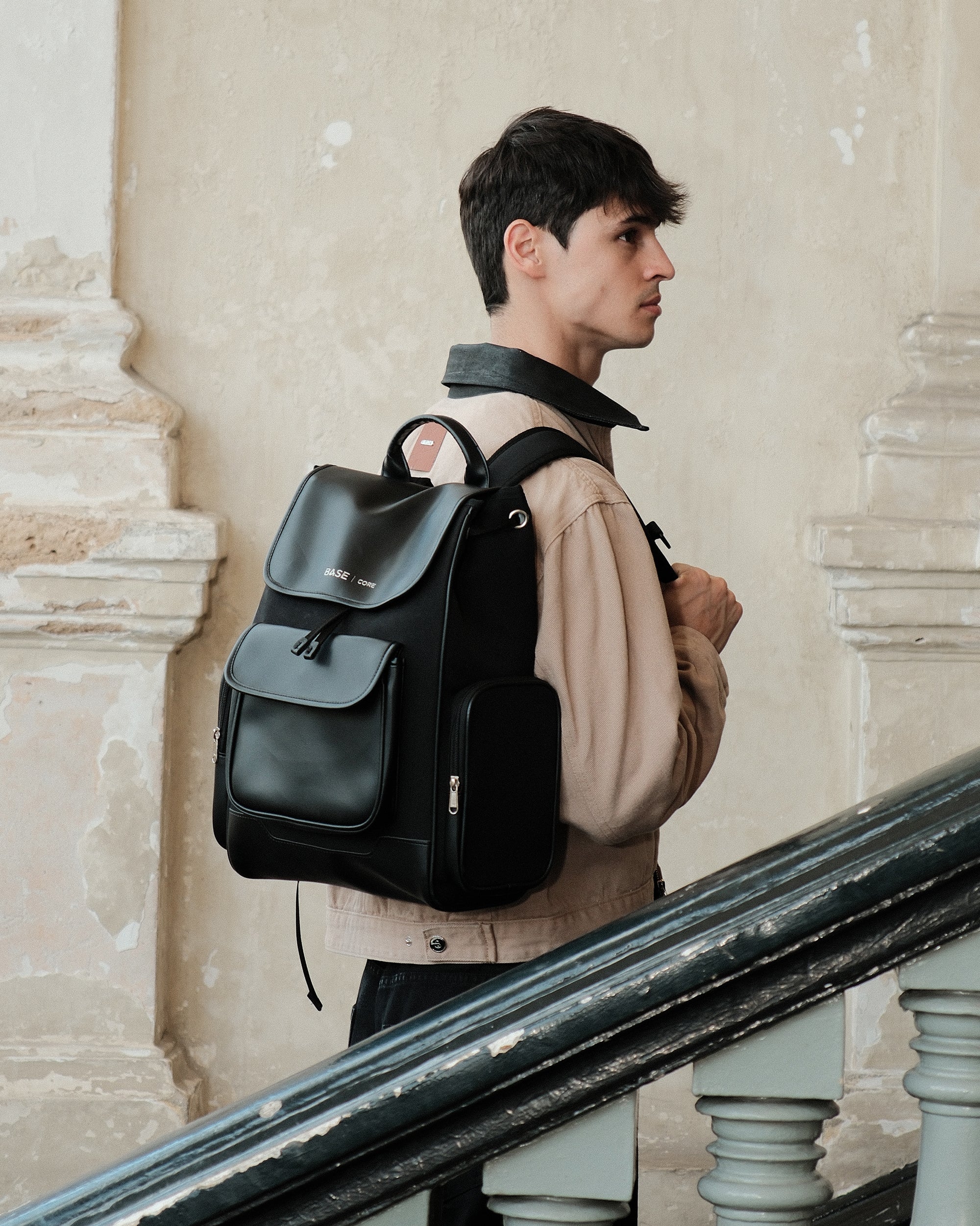 Multi Envelope Flap Largre - Black