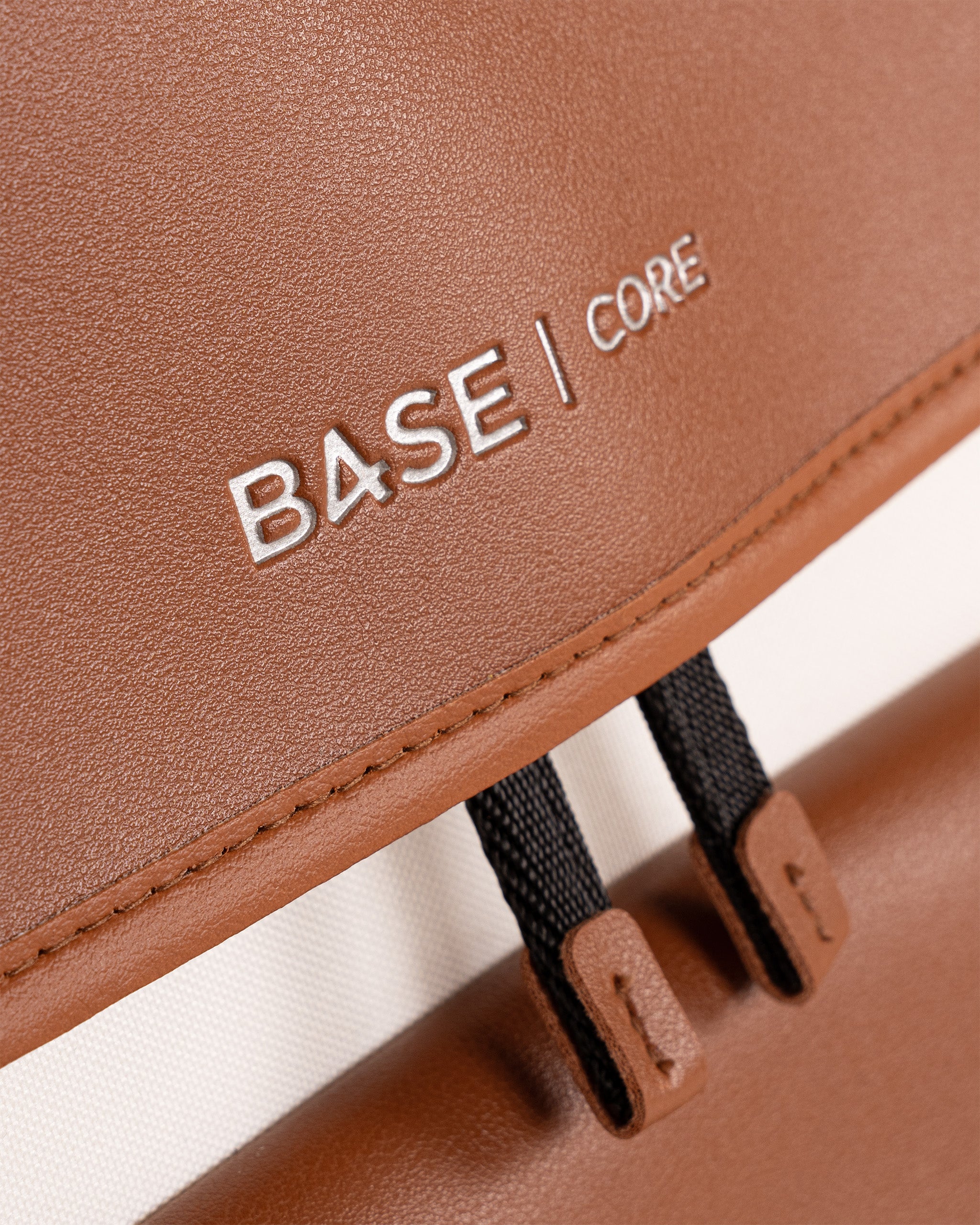 Multi Envelope Flap Largre - Saddle Brown