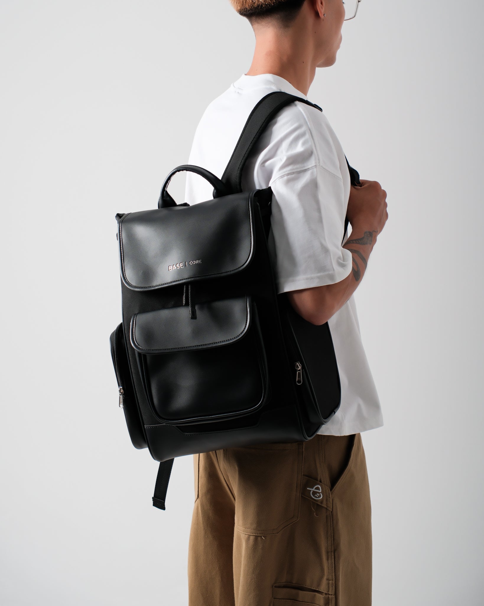 Multi Envelope Flap Largre - Black