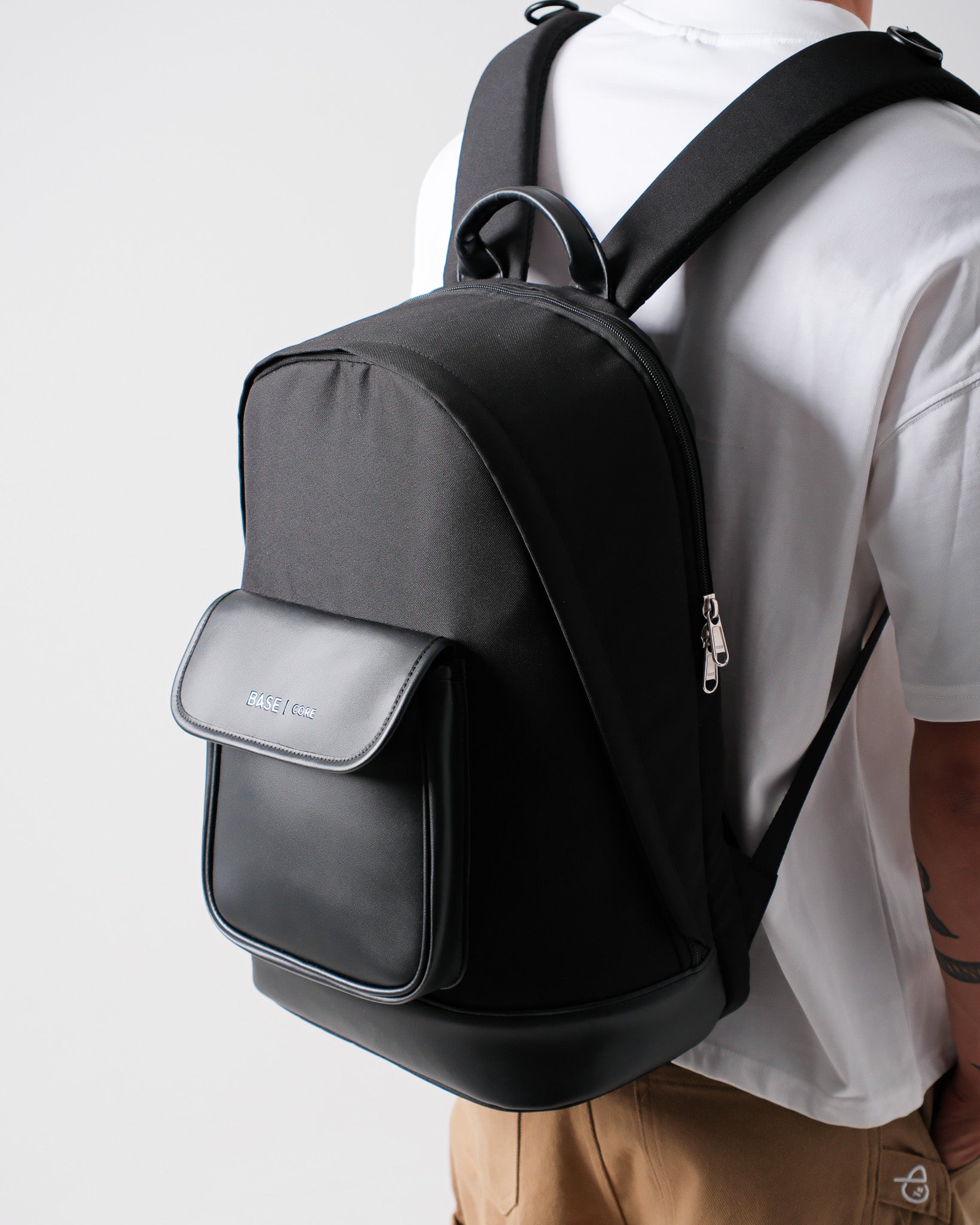 Envelope Sculpt Backpack Large - Black