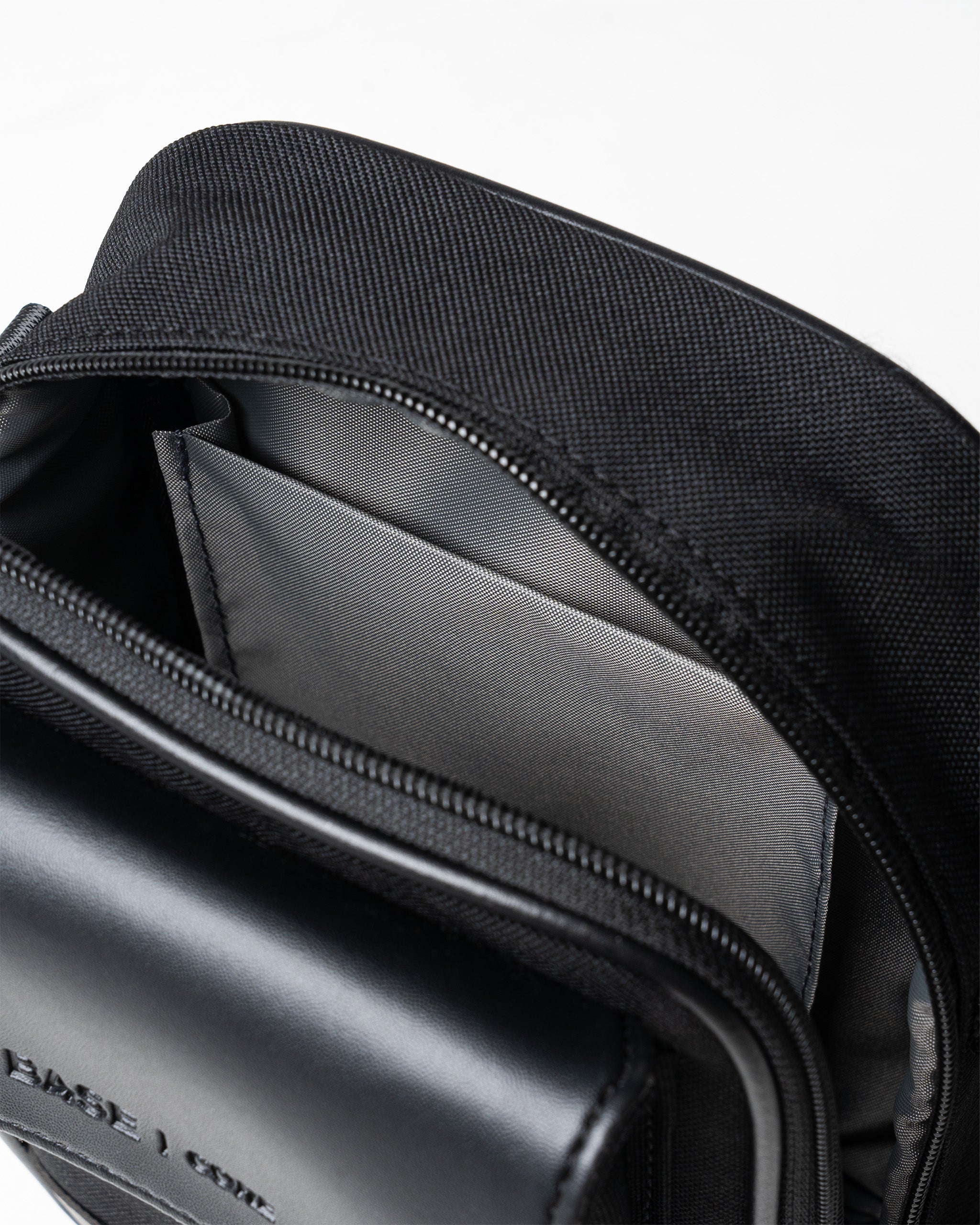 Monolith Vertical Crossbody - Black